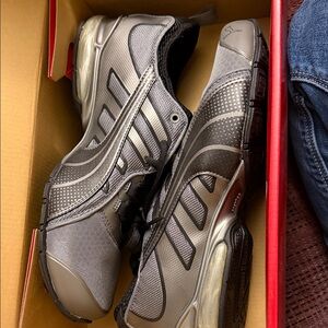 Puma Men's Black and Gray Athletic Shoes